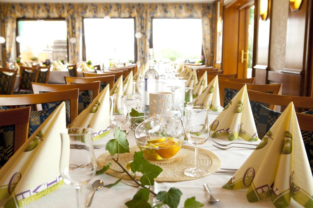 Hotel - Restaurant Berghof Berghausen  Екстериор снимка