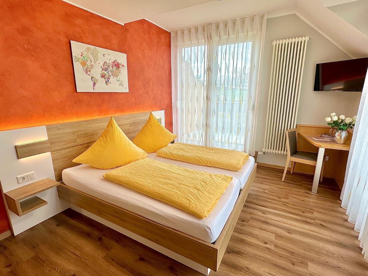 Hotel - Restaurant Berghof Berghausen  Екстериор снимка