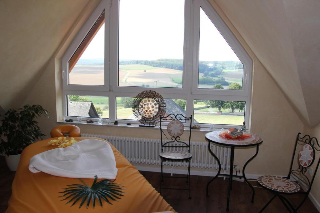 Hotel - Restaurant Berghof Berghausen  Екстериор снимка